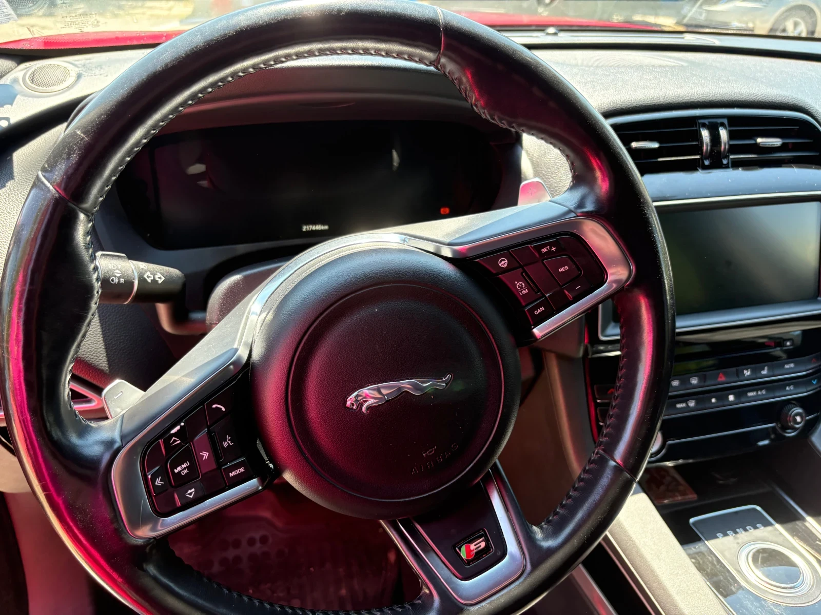 Jaguar F-PACE S, снимка 10 - Автомобили и джипове - 55199727