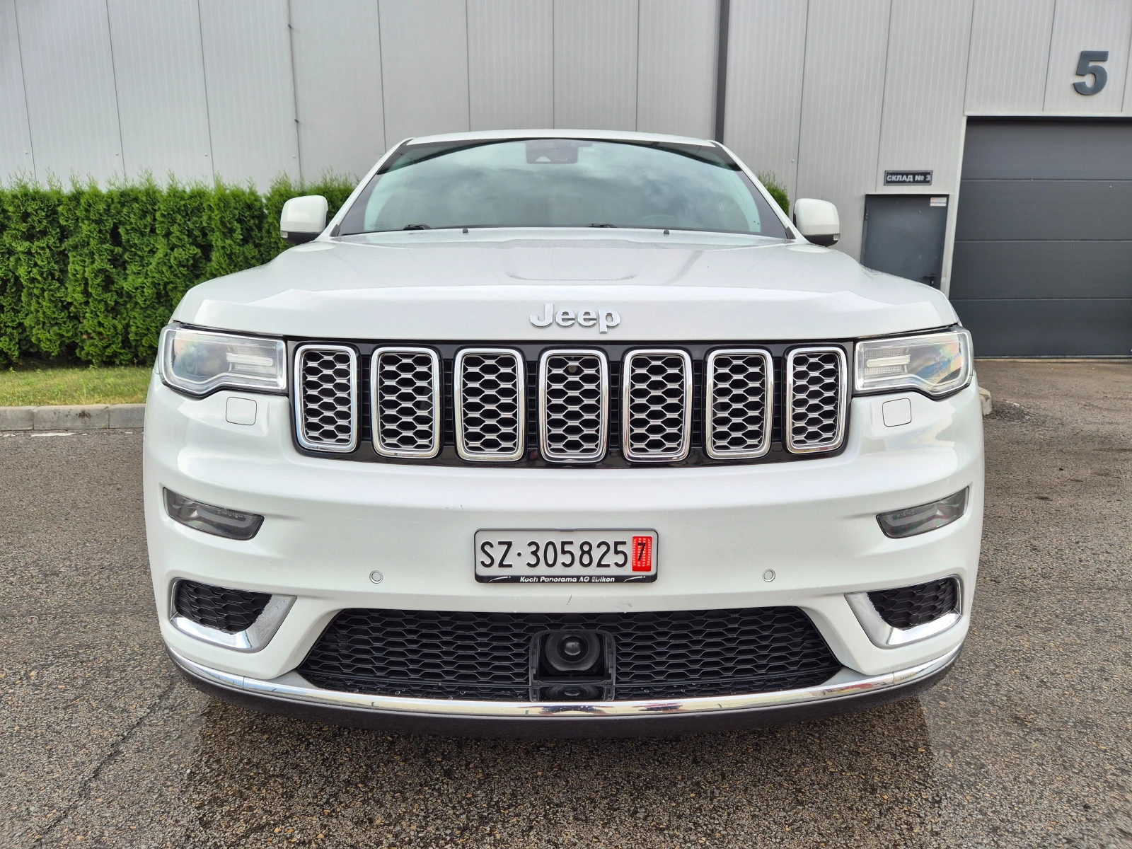 Jeep Grand cherokee 3.0d Summit 2017г.157х.км. Швейцария , снимка 2 - Автомобили и джипове - 55265186