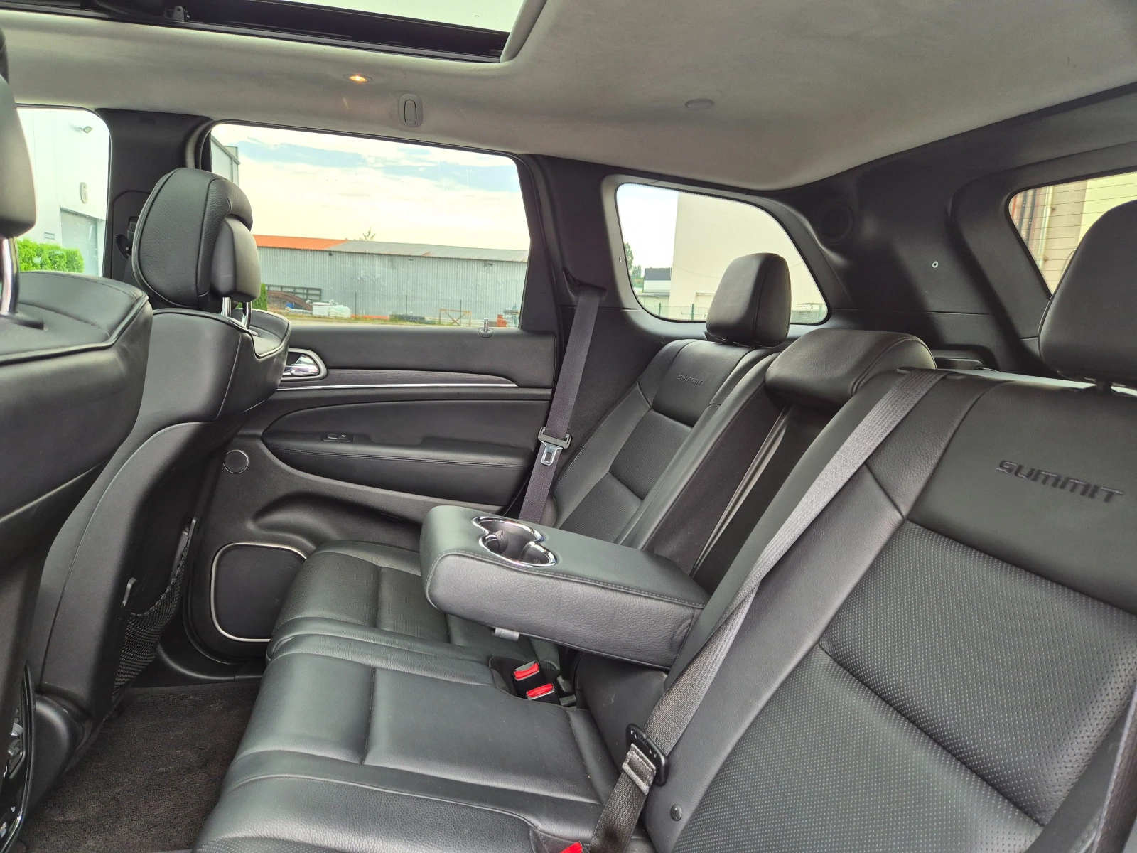Jeep Grand cherokee 3.0d Summit 2017г.157х.км. Швейцария , снимка 12 - Автомобили и джипове - 55265186