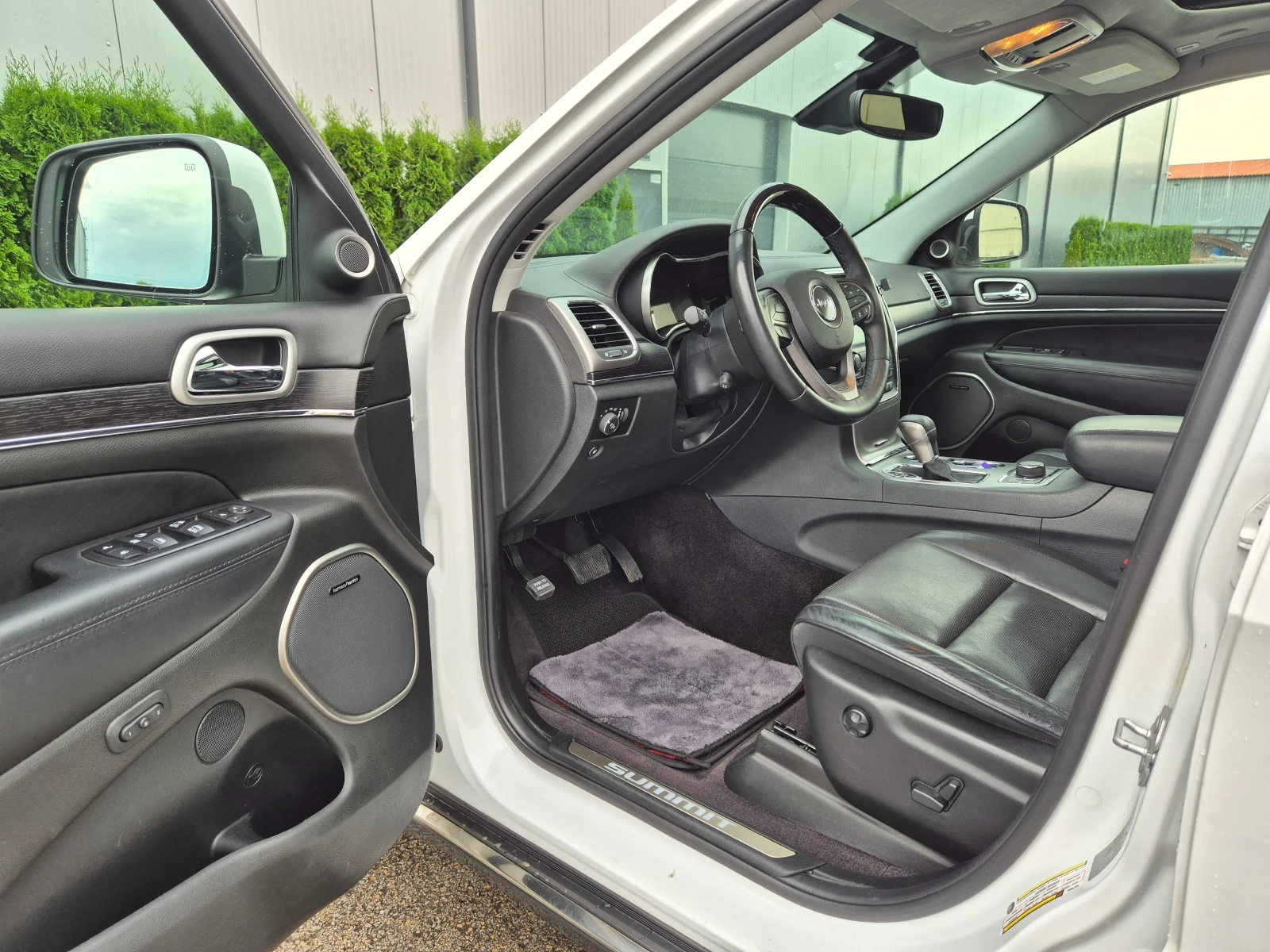 Jeep Grand cherokee 3.0d Summit 2017г.157х.км. Швейцария , снимка 10 - Автомобили и джипове - 55265186