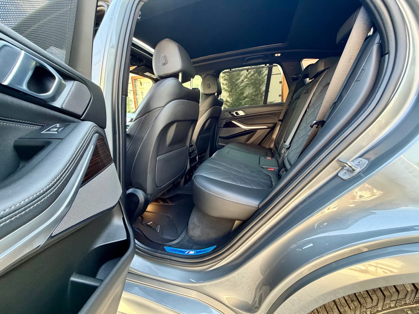 BMW X5 Me50 xdrive 30000km!!!, снимка 14 - Автомобили и джипове - 55624866