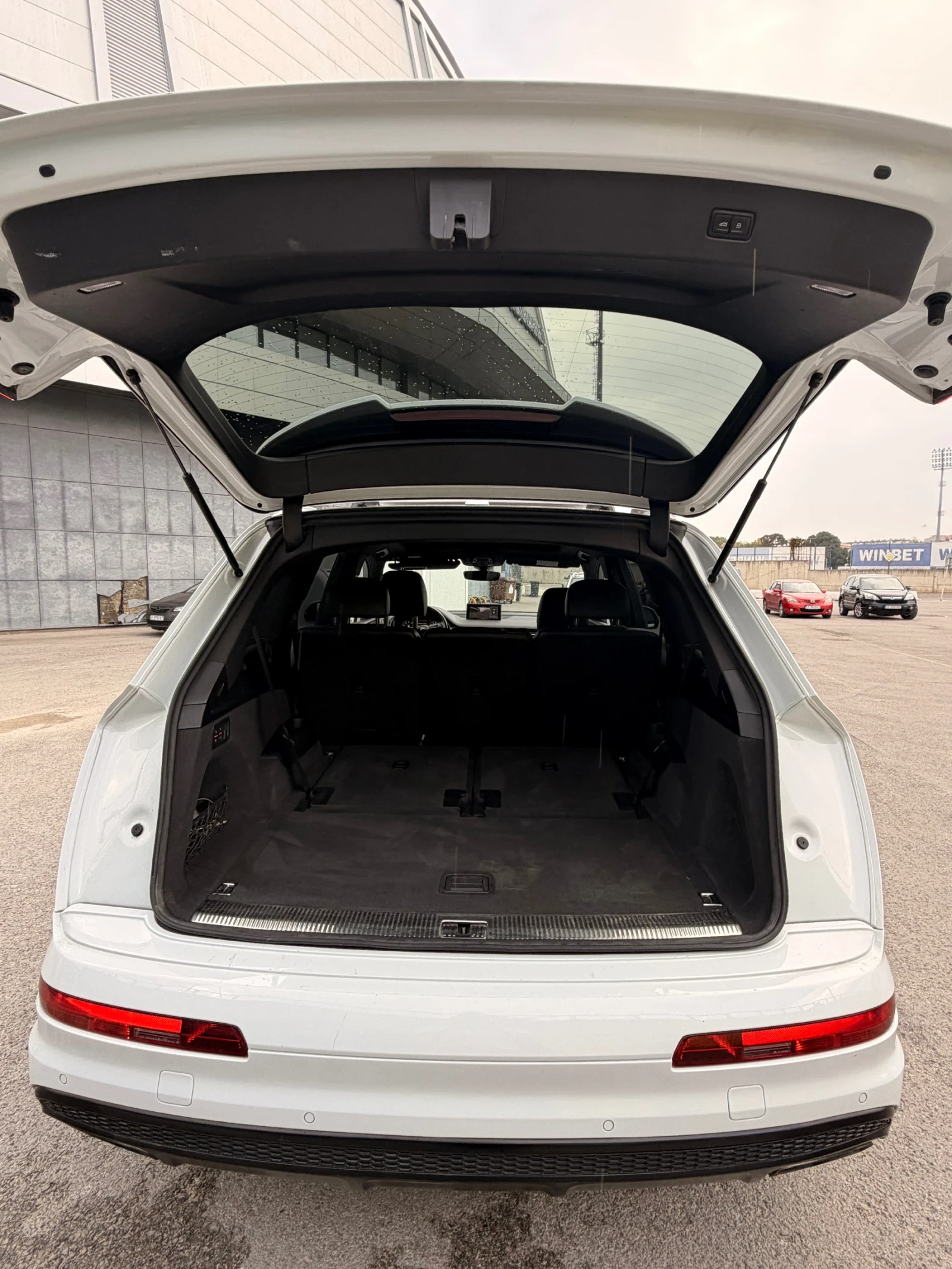 Audi Q7 3.0 TFSI, снимка 11 - Автомобили и джипове - 56642915