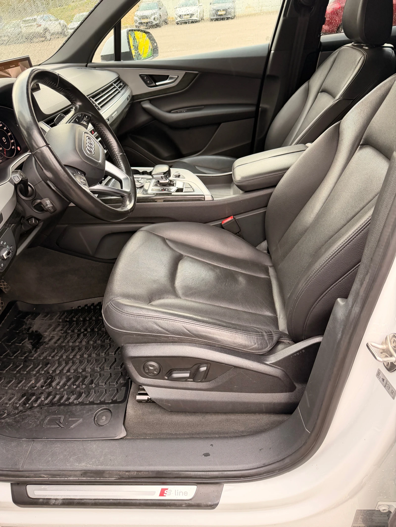 Audi Q7 3.0 TFSI, снимка 8 - Автомобили и джипове - 56642915
