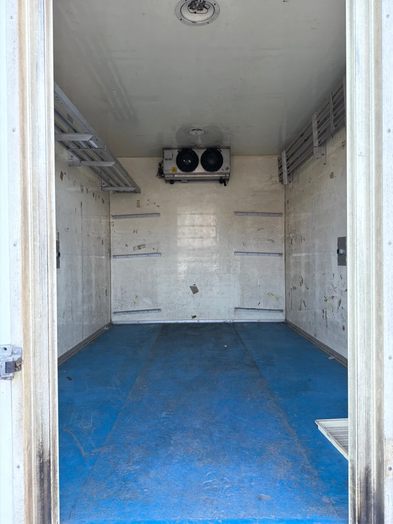 Mercedes-Benz Sprinter 311 Хладилен, снимка 8 - Бусове и автобуси - 51505212