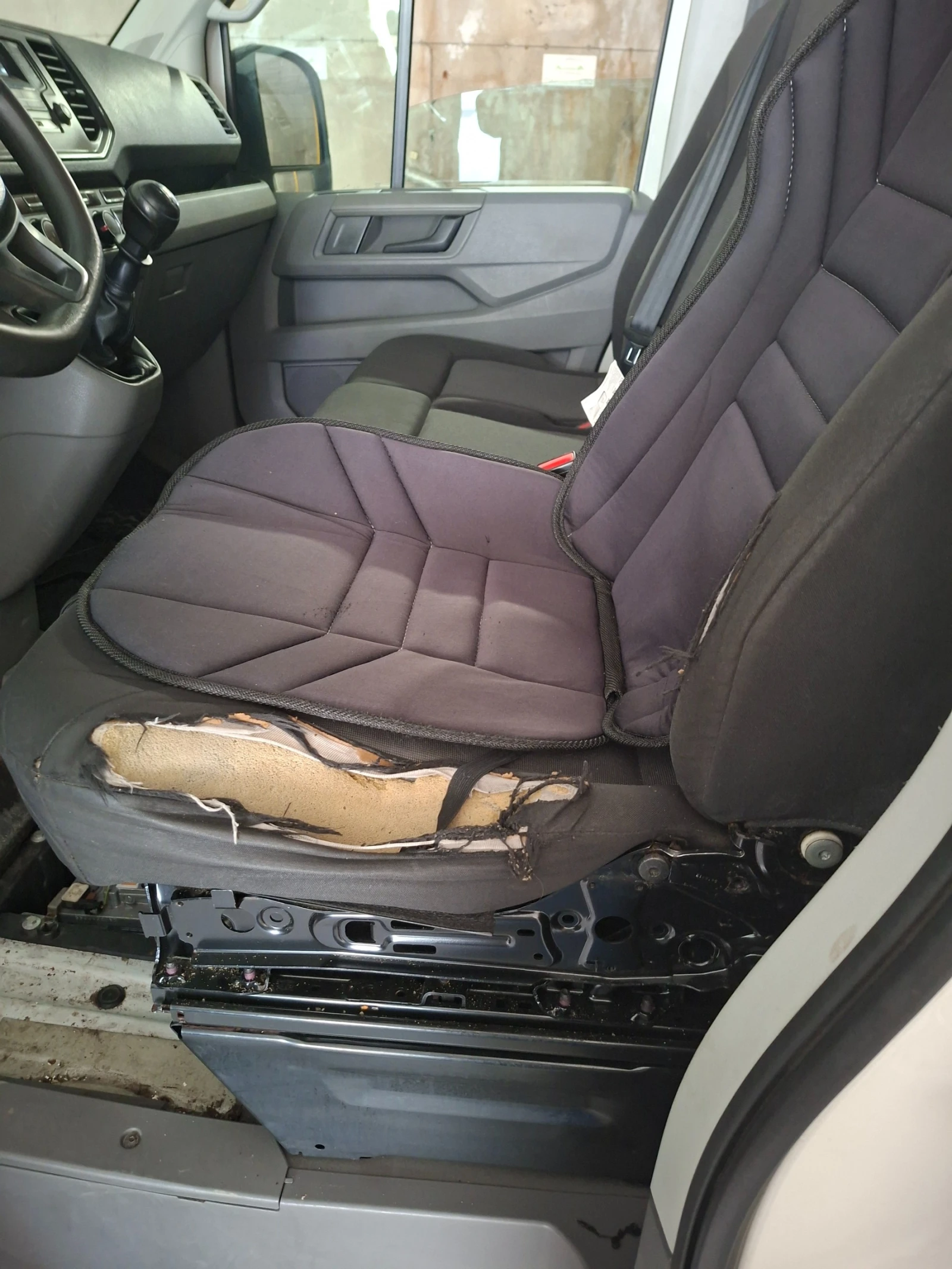 VW Crafter, снимка 13 - Бусове и автобуси - 54553357