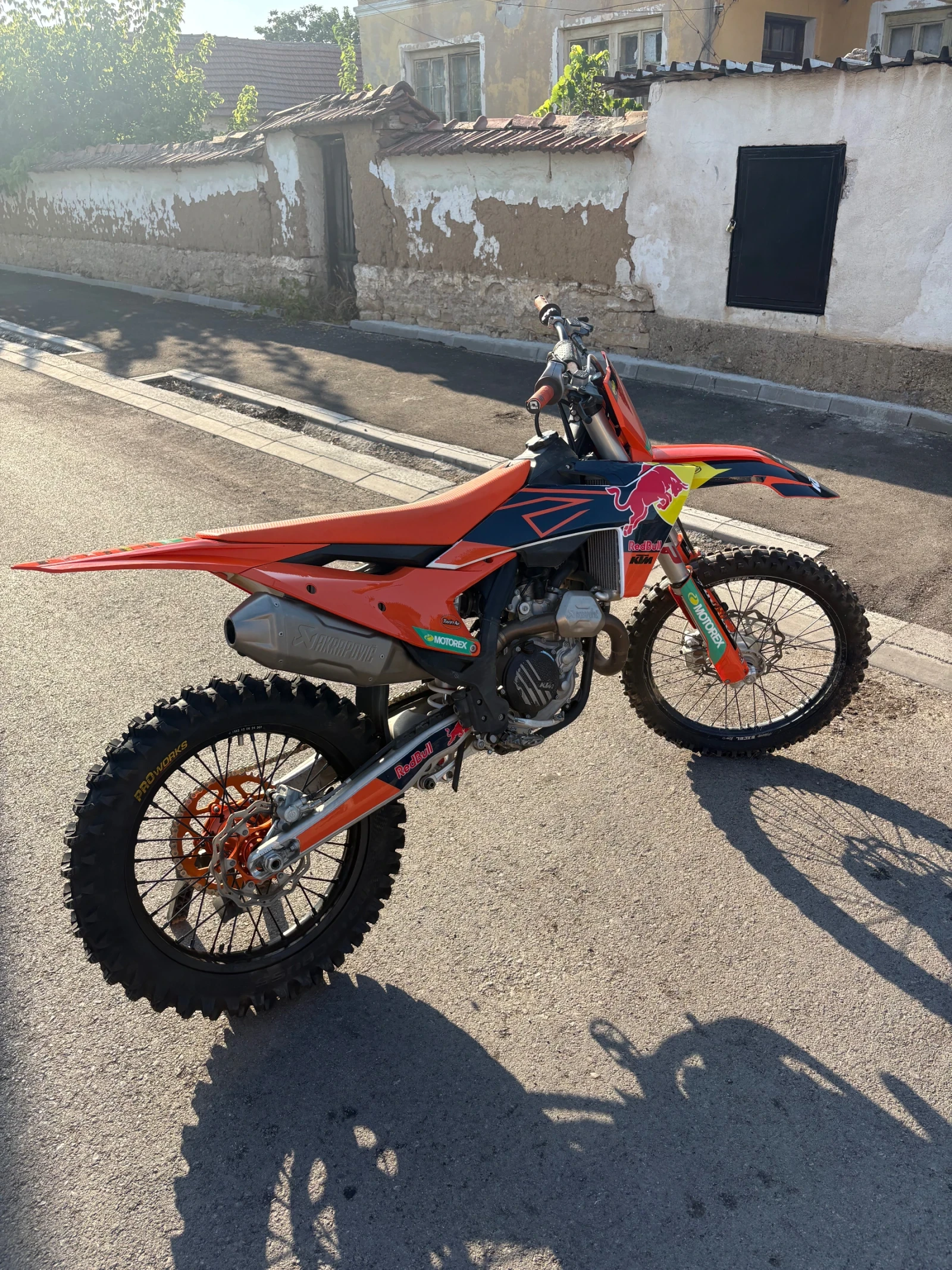 Ktm SX-F Wp-окачване/Akrapovi?-изпускателна система  , снимка 3 - Мотоциклети и мототехника - 55658150