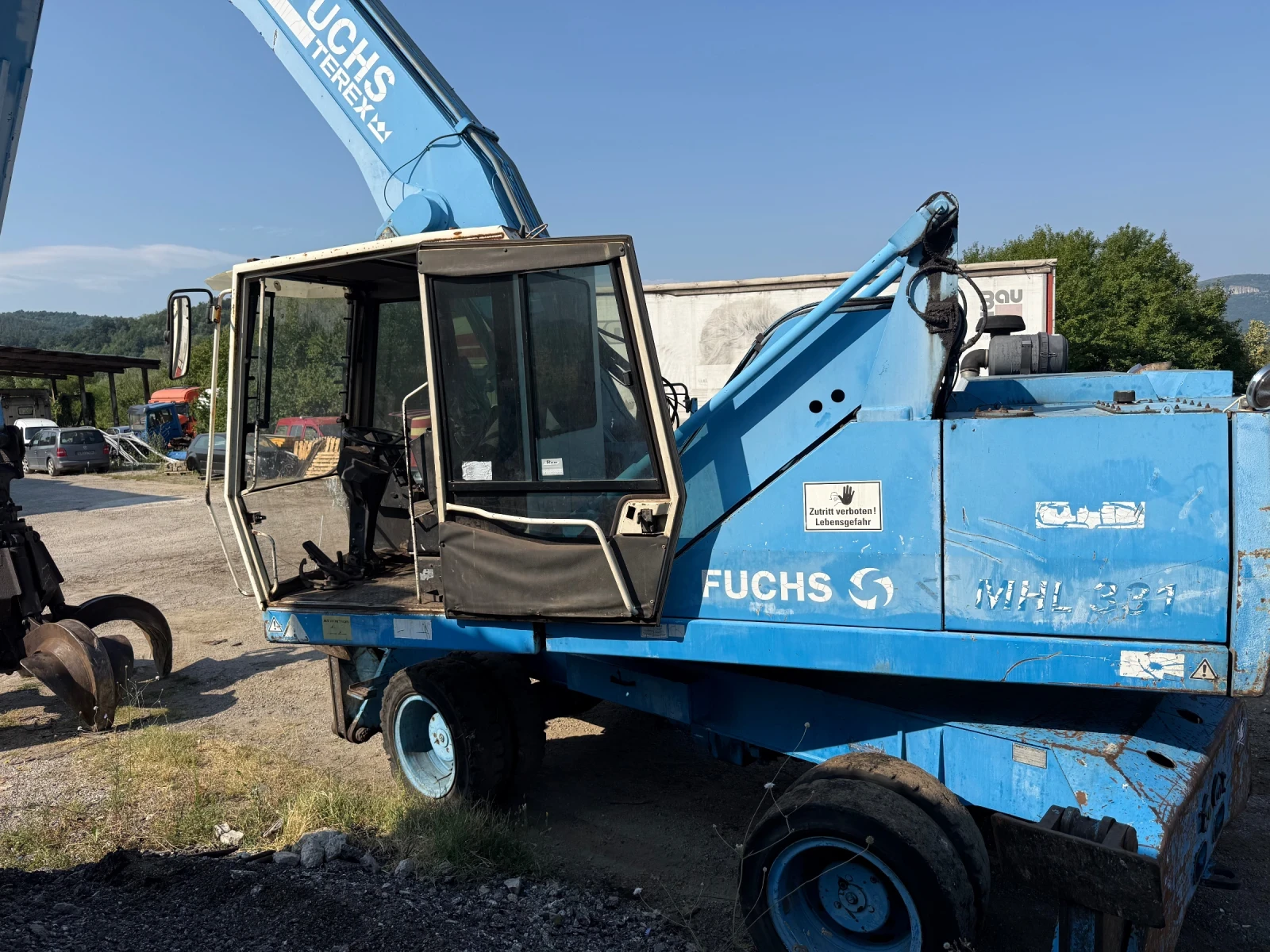 Багер Fuchs 331, снимка 2 - Индустриална техника - 55592991