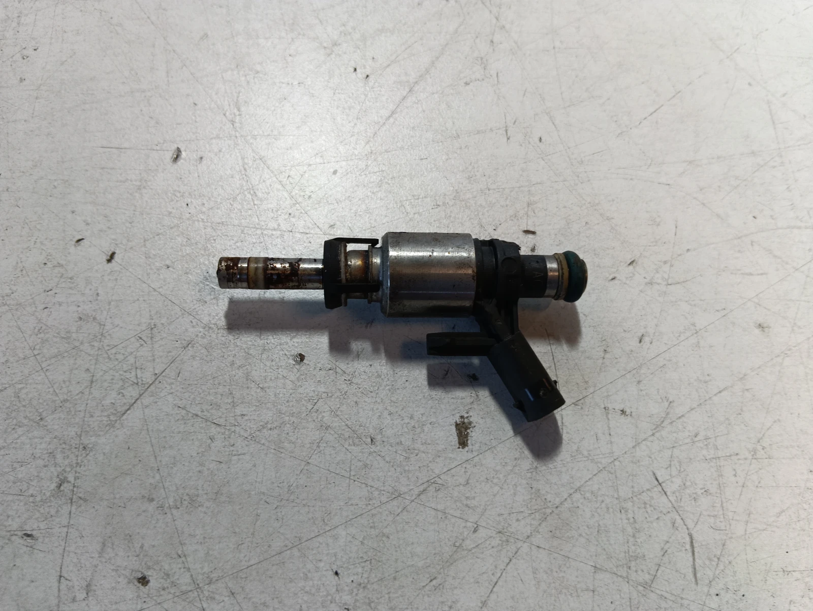 дюза 2.0 TFSI 06L906036K 0261500244 Audi A4