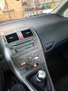 Toyota Auris, снимка 7