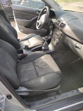 Toyota Avensis, снимка 10