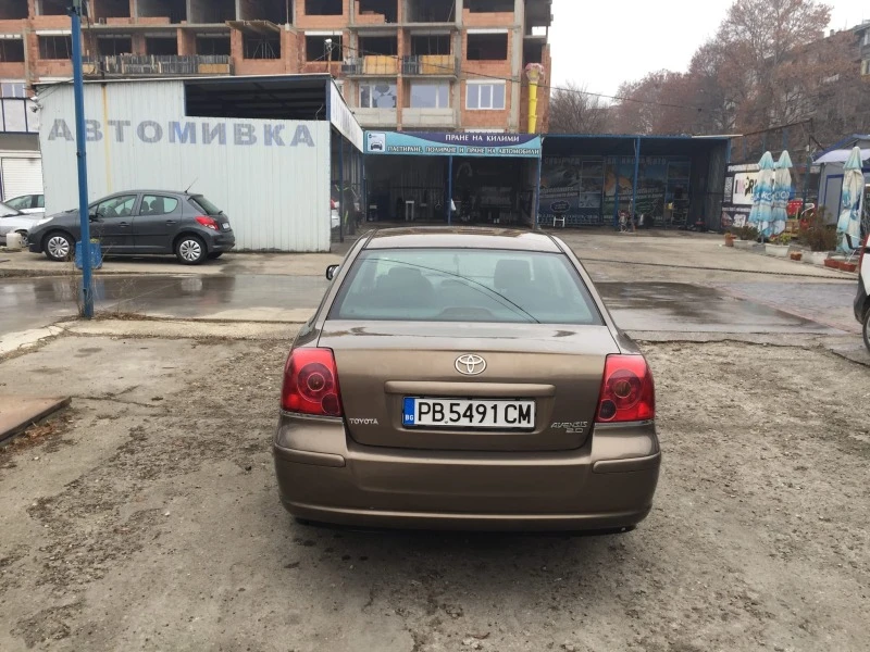 Toyota Avensis, снимка 4 - Автомобили и джипове - 47918110