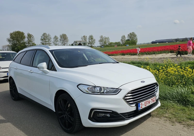 Ford Mondeo 2.0 Ecoblue Facelift, Напълно обслужена!, снимка 1 - Автомобили и джипове - 47913733