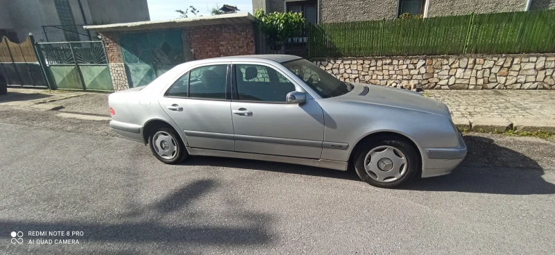 Mercedes-Benz E 200 е200cdi, снимка 3 - Автомобили и джипове - 47970573