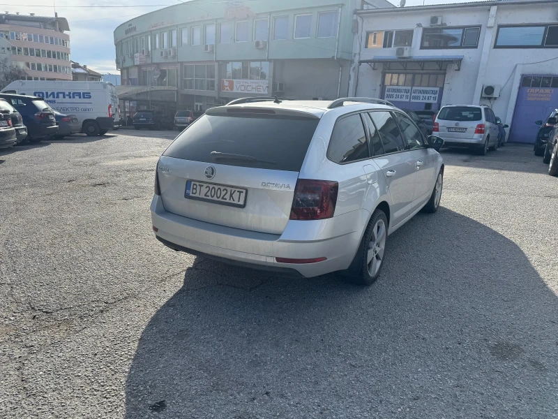 Skoda Octavia, снимка 4 - Автомобили и джипове - 48589492