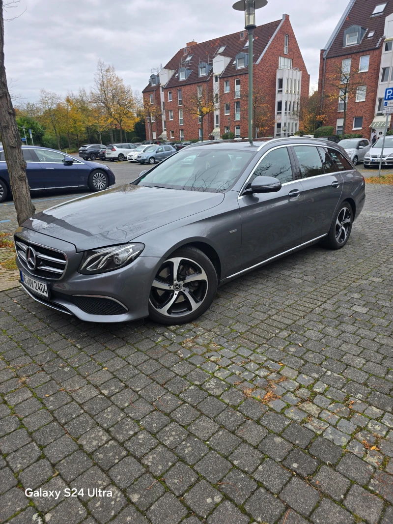 Mercedes-Benz E 220, снимка 3 - Автомобили и джипове - 49206250