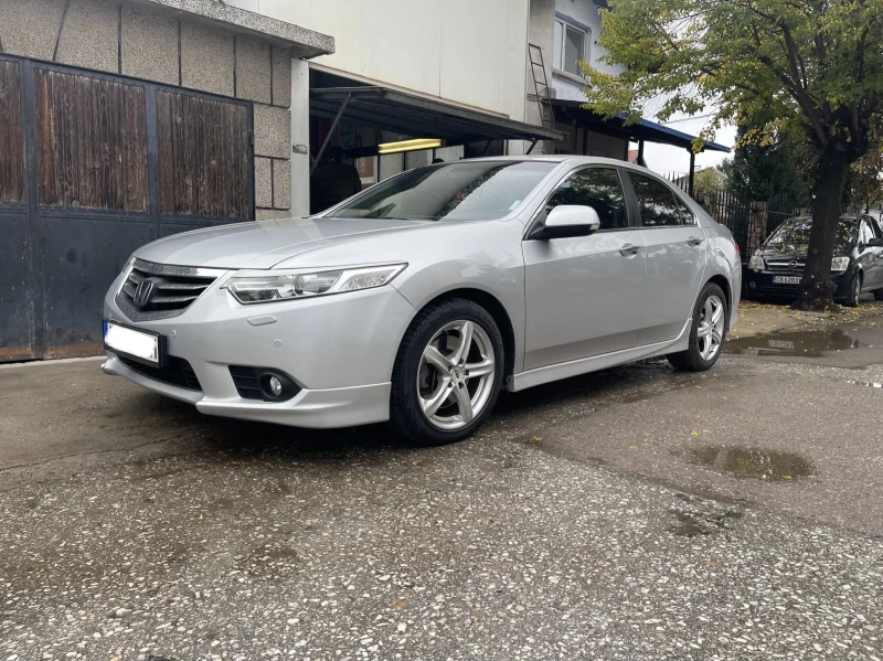 Honda Accord Executive Plus+ Advanced Safe, снимка 2 - Автомобили и джипове - 52745840