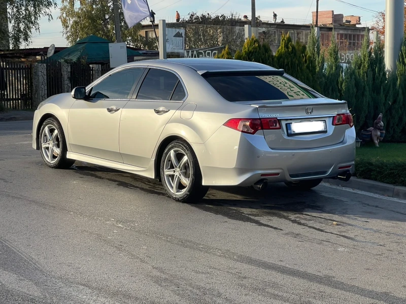 Honda Accord Executive Plus+ Advanced Safe, снимка 9 - Автомобили и джипове - 52308809