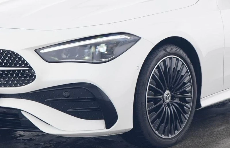 Mercedes-Benz CLE 200/ AMG/ 4-MATIC/ NIGHT/ 360 CAMERA/ LED/ PANO/, снимка 3 - Автомобили и джипове - 51659124