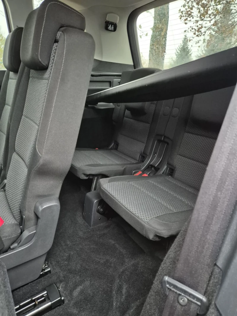 VW Touran 2.0tdi+ 6ск.+ 7mesten, снимка 10 - Автомобили и джипове - 51851031