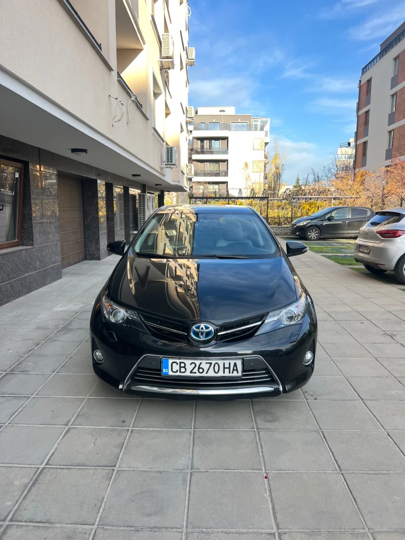 Toyota Auris VIP Hybrid