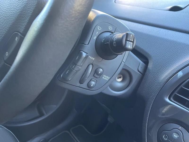 Renault Modus TURBO, снимка 14 - Автомобили и джипове - 52642816