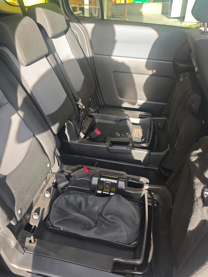 Mazda 5, снимка 10 - Автомобили и джипове - 52494030