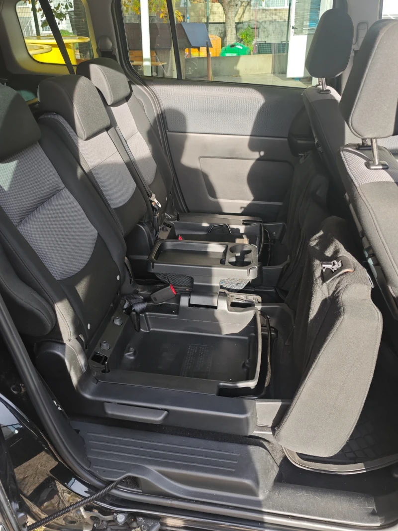 Mazda 5, снимка 11 - Автомобили и джипове - 52494030