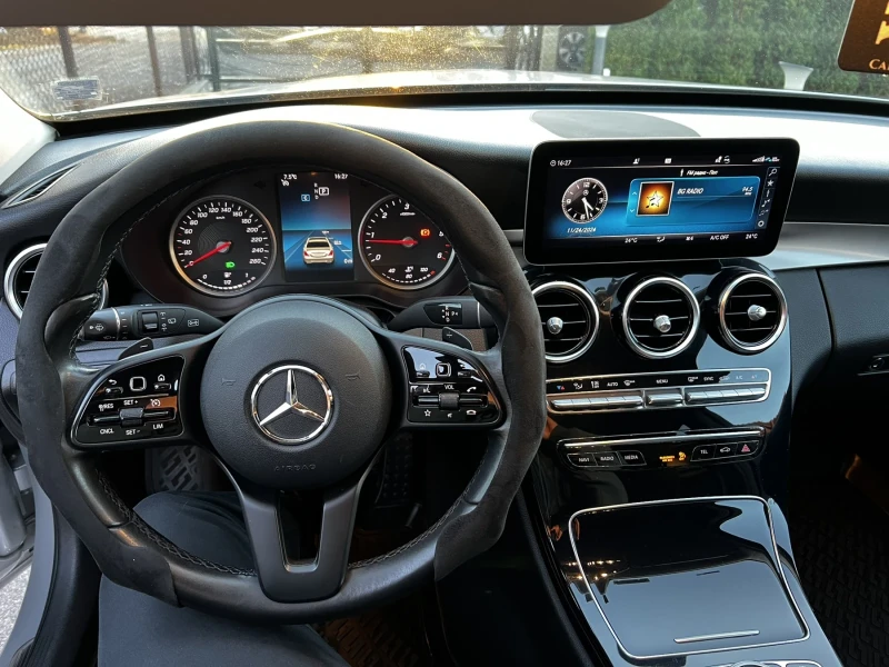 Mercedes-Benz C 200, снимка 5 - Автомобили и джипове - 52500593