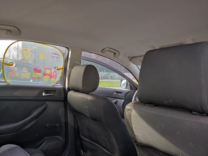 Toyota Avensis, снимка 13 - Автомобили и джипове - 52873195