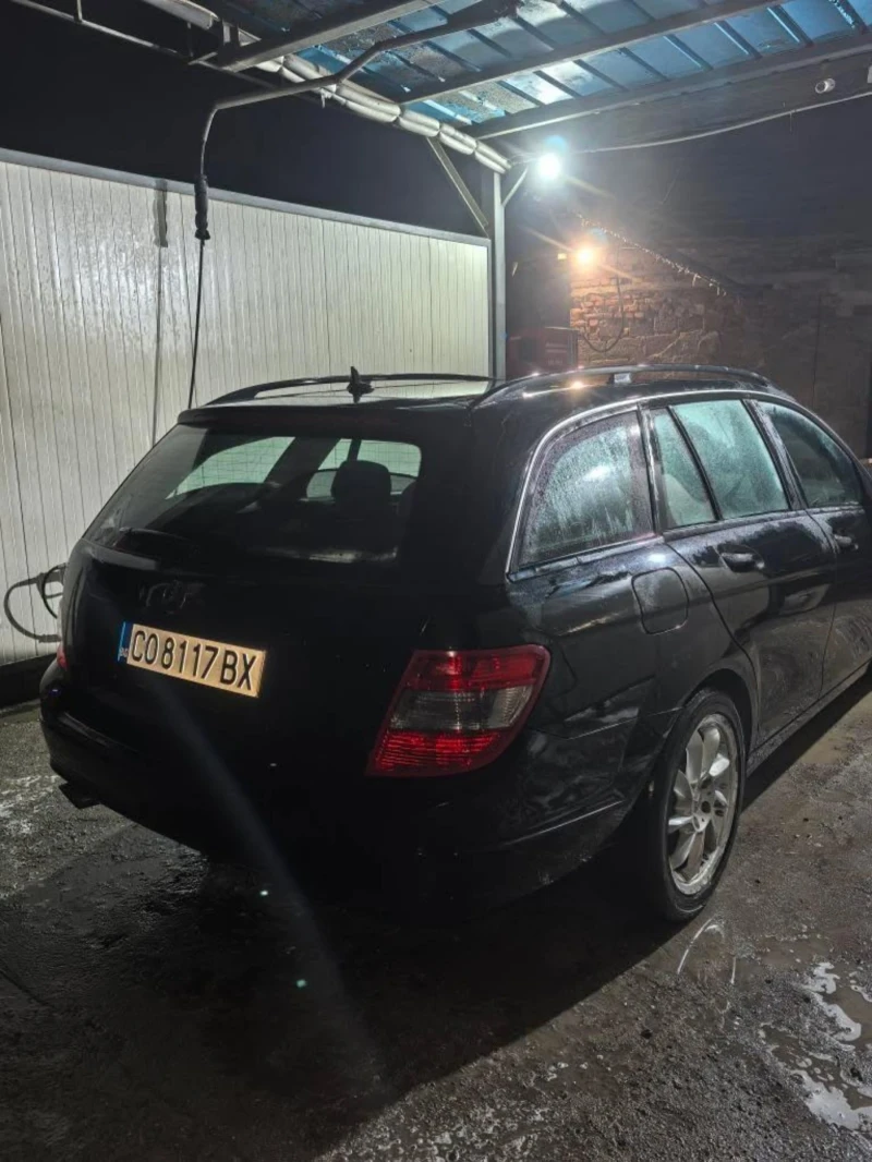 Mercedes-Benz C 220, снимка 4 - Автомобили и джипове - 53288337