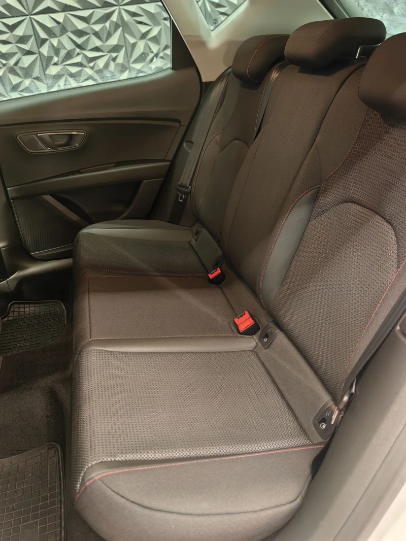 Seat Leon 2.0TDI* FR* 184к.с* GERMANY* DRIVE SELECT* LINE AS, снимка 11 - Автомобили и джипове - 53456273