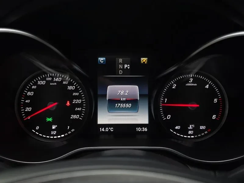 Mercedes-Benz C 220 4MATIC, снимка 8 - Автомобили и джипове - 54282237