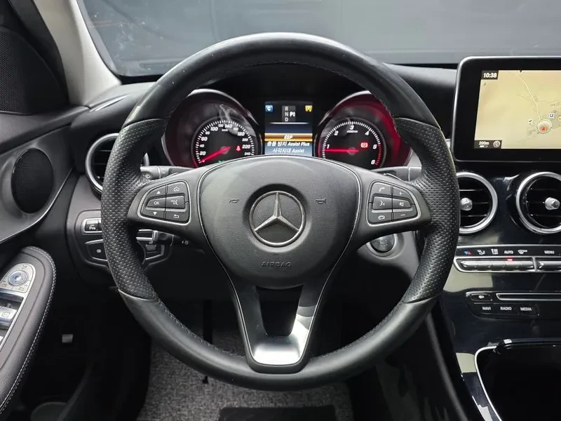 Mercedes-Benz C 220 4MATIC, снимка 13 - Автомобили и джипове - 54282237