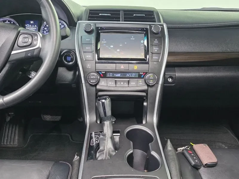 Toyota Camry 2.5 XLE | Mobile.bg � ����������� 15