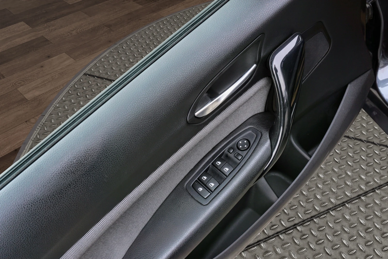 BMW 116 d 2.0 URBAN, снимка 6 - Автомобили и джипове - 39322577