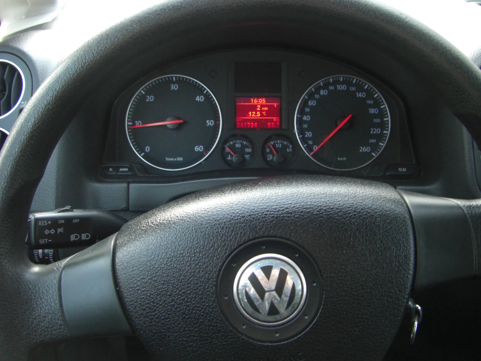 VW Golf Plus 1.9TDI AVTOPILOT - изображение 10