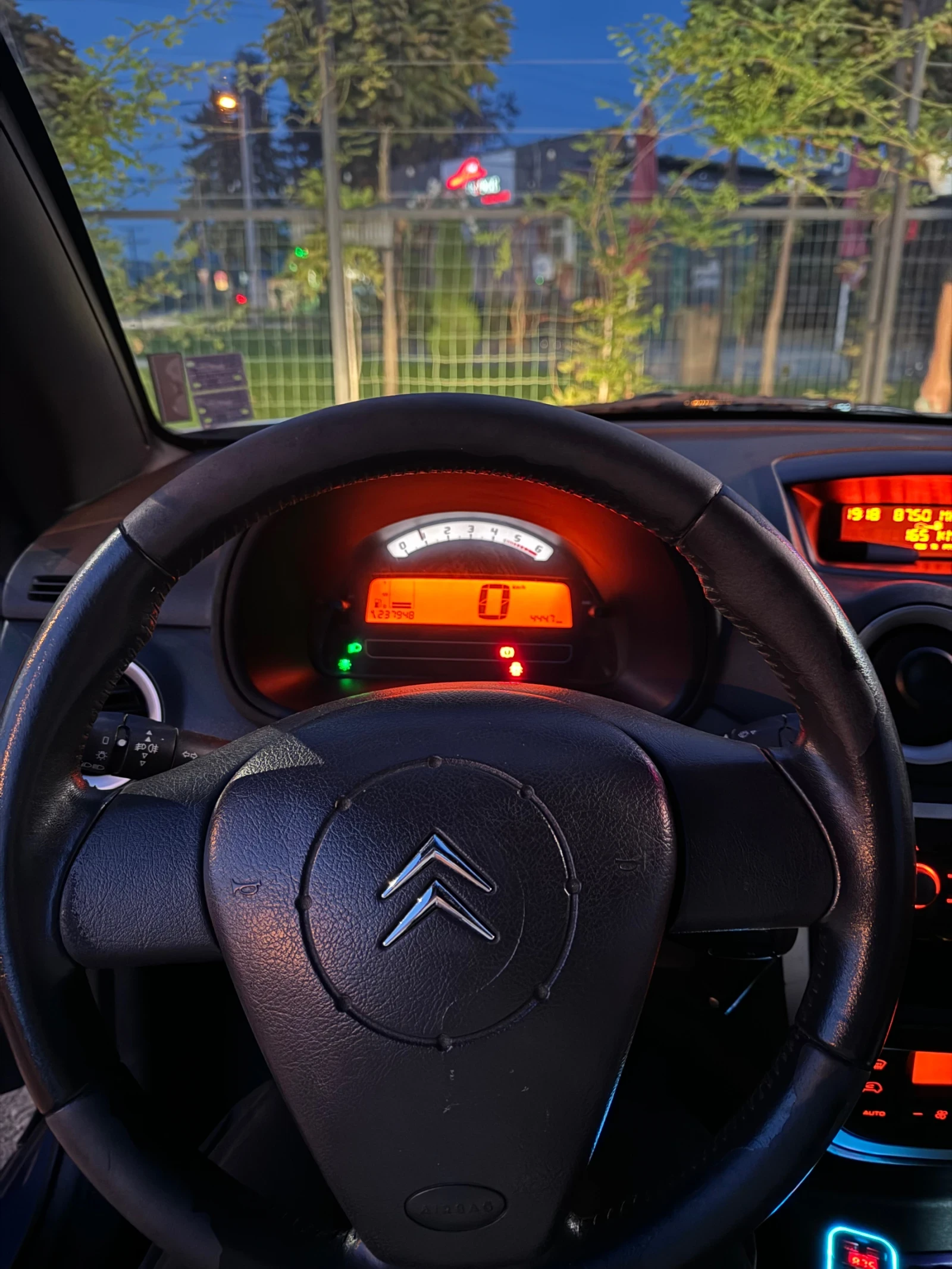 Citroen C3 pluriel  - изображение 3