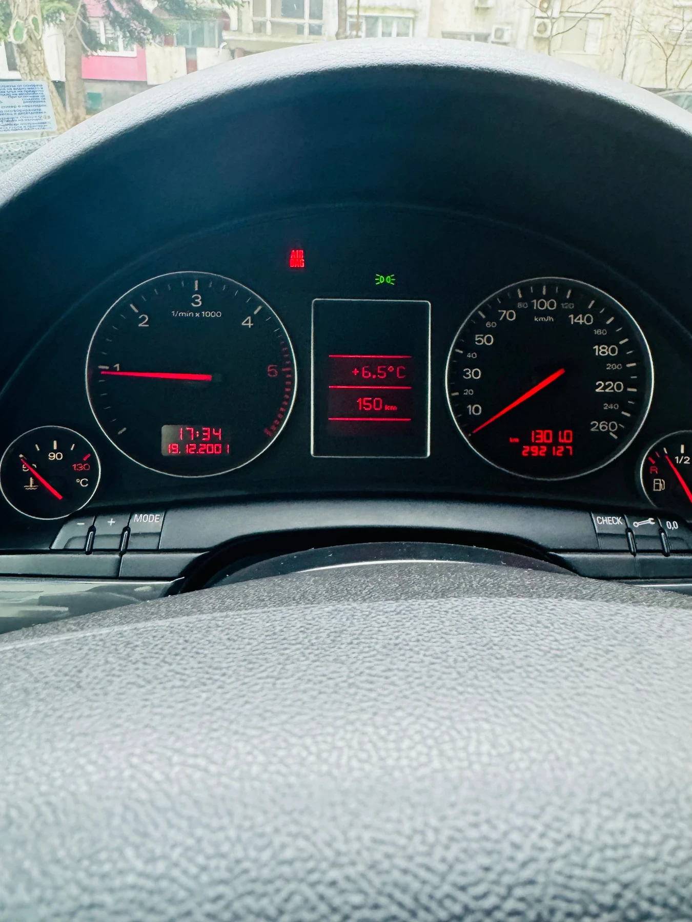 Audi A4 1.9 131 k - изображение 2