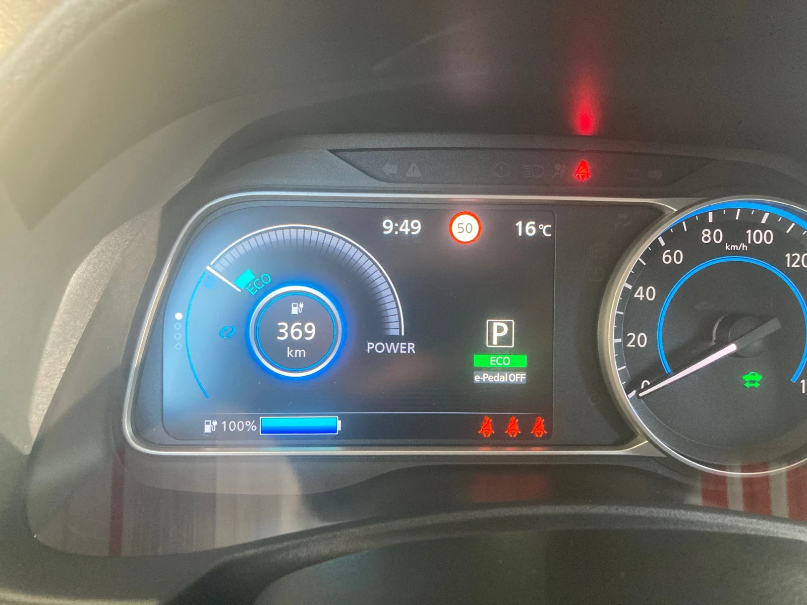 Nissan Leaf  218 к.с 62kw - изображение 9