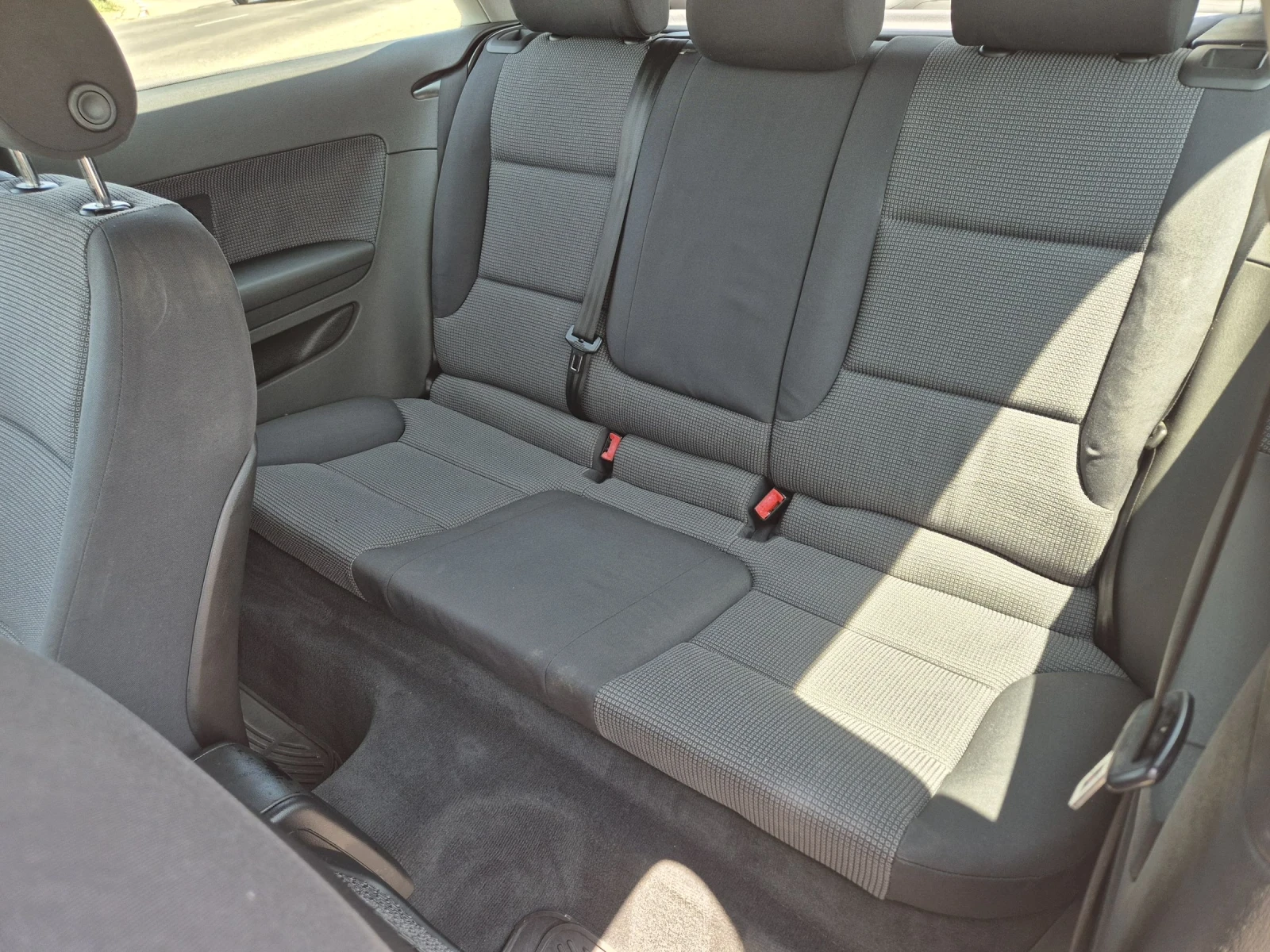 Audi A3 1.6 газ/бензин - изображение 8