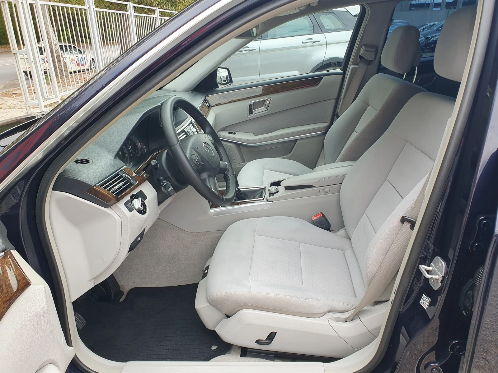 Mercedes-Benz E 200 2.2/136ks - изображение 9