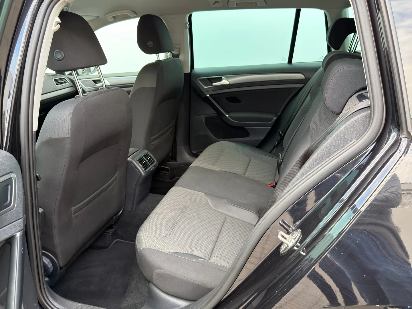 VW Golf Variant Comfortline 1.6TDI BMT - изображение 7