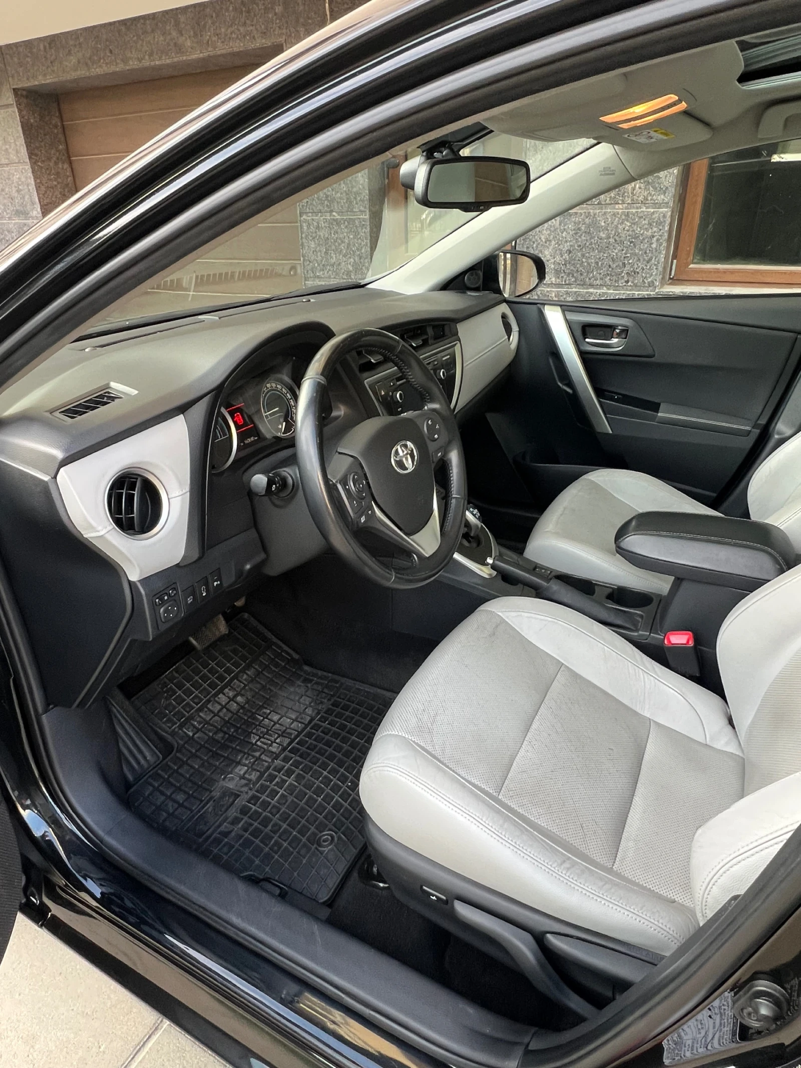 Toyota Auris VIP Hybrid | Mobile.bg   8