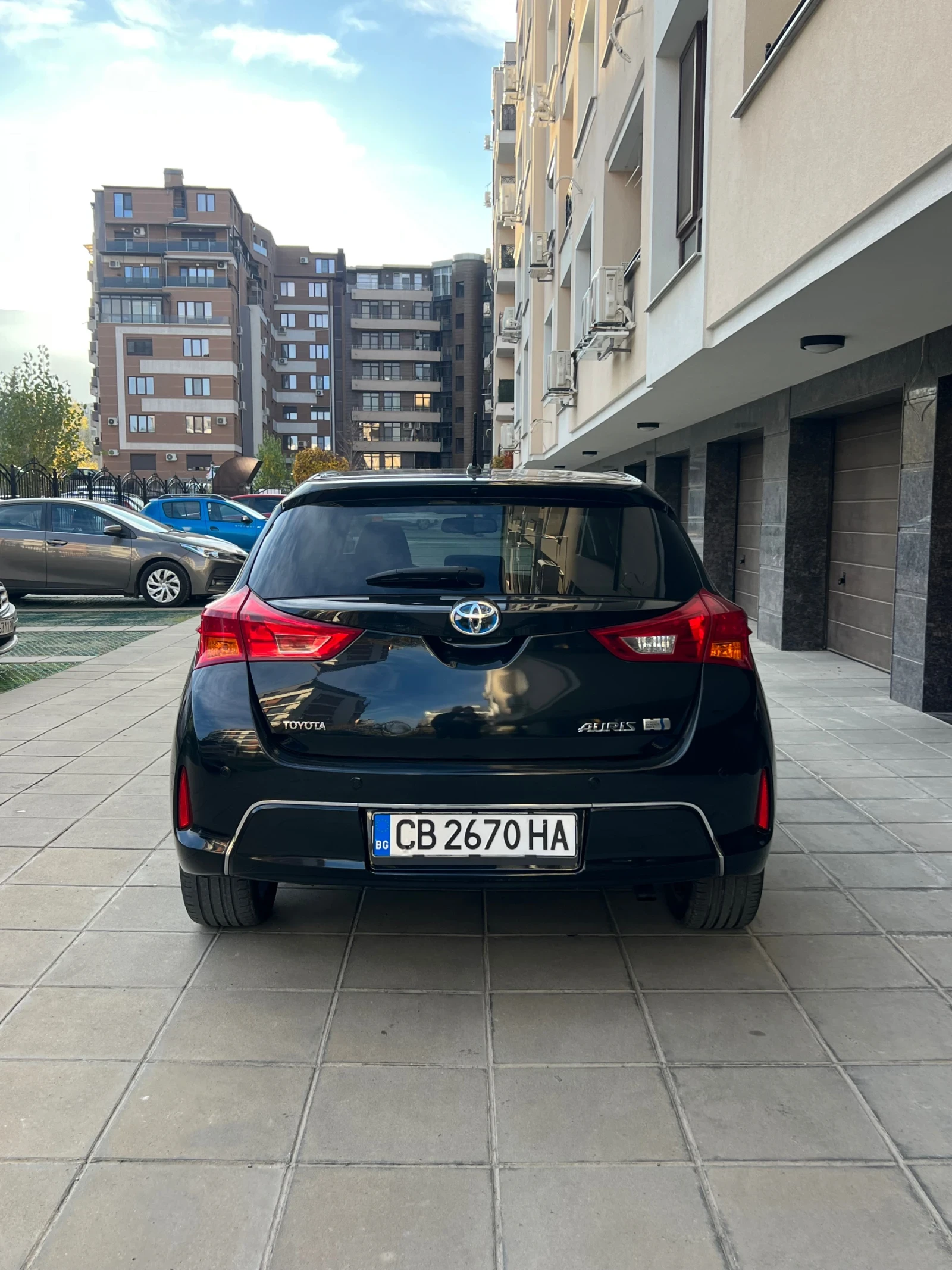 Toyota Auris VIP Hybrid | Mobile.bg   4