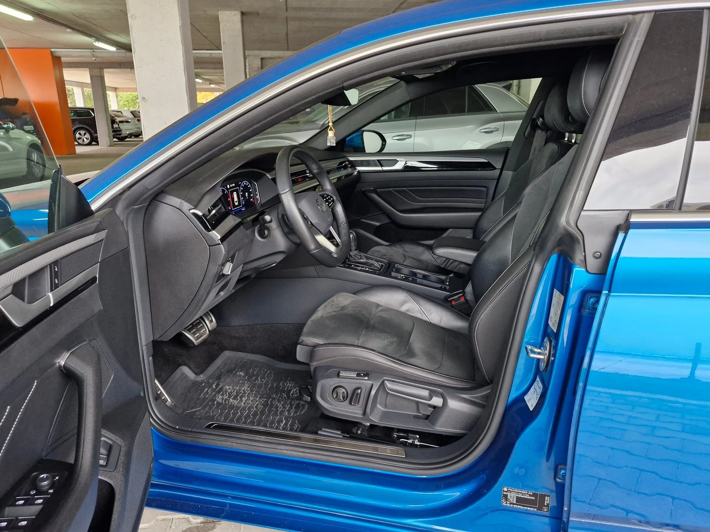 VW Arteon R-Line 2.0 TDI SCR DSG | Mobile.bg   5