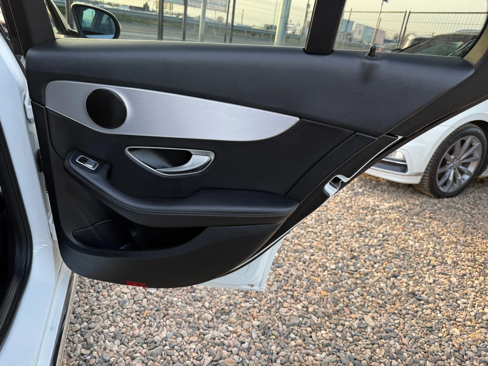 Mercedes-Benz C 200  Hybrid | Mobile.bg   12