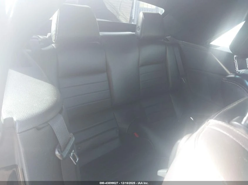 Ford Mustang 3.7L V-6 DOHC, VVT, 305HP Rear Wheel Drive | Mobile.bg � ����������� 13