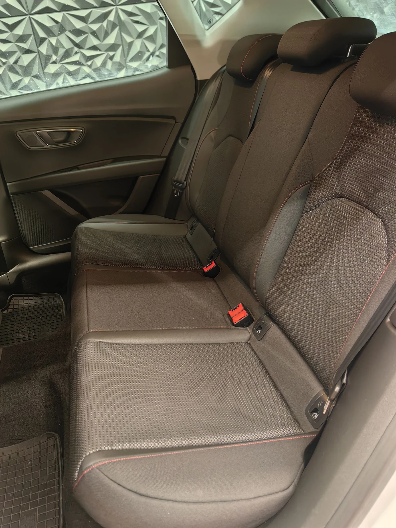 Seat Leon 2.0TDI* FR* 184�.�* GERMANY* DRIVE SELECT* LINE AS | Mobile.bg � ����������� 11