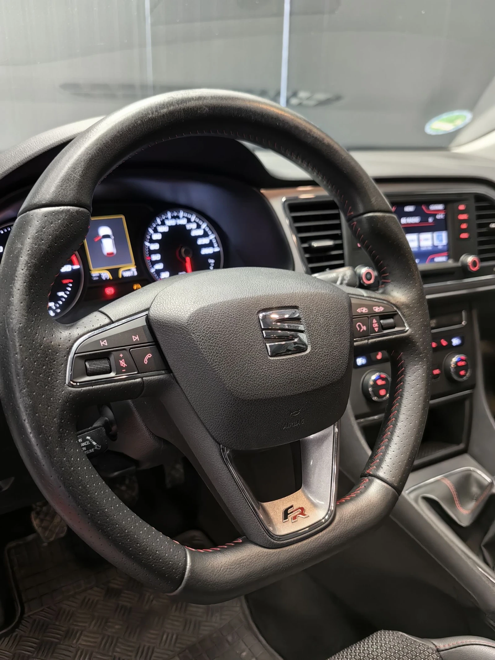 Seat Leon 2.0TDI* FR* 184�.�* GERMANY* DRIVE SELECT* LINE AS | Mobile.bg � ����������� 8