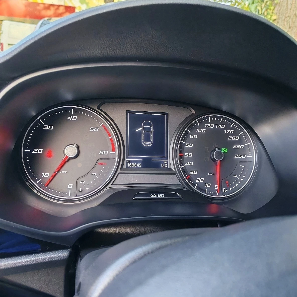 Seat Leon 2.0 TDI DSG, снимка 13 - Автомобили и джипове - 53903819